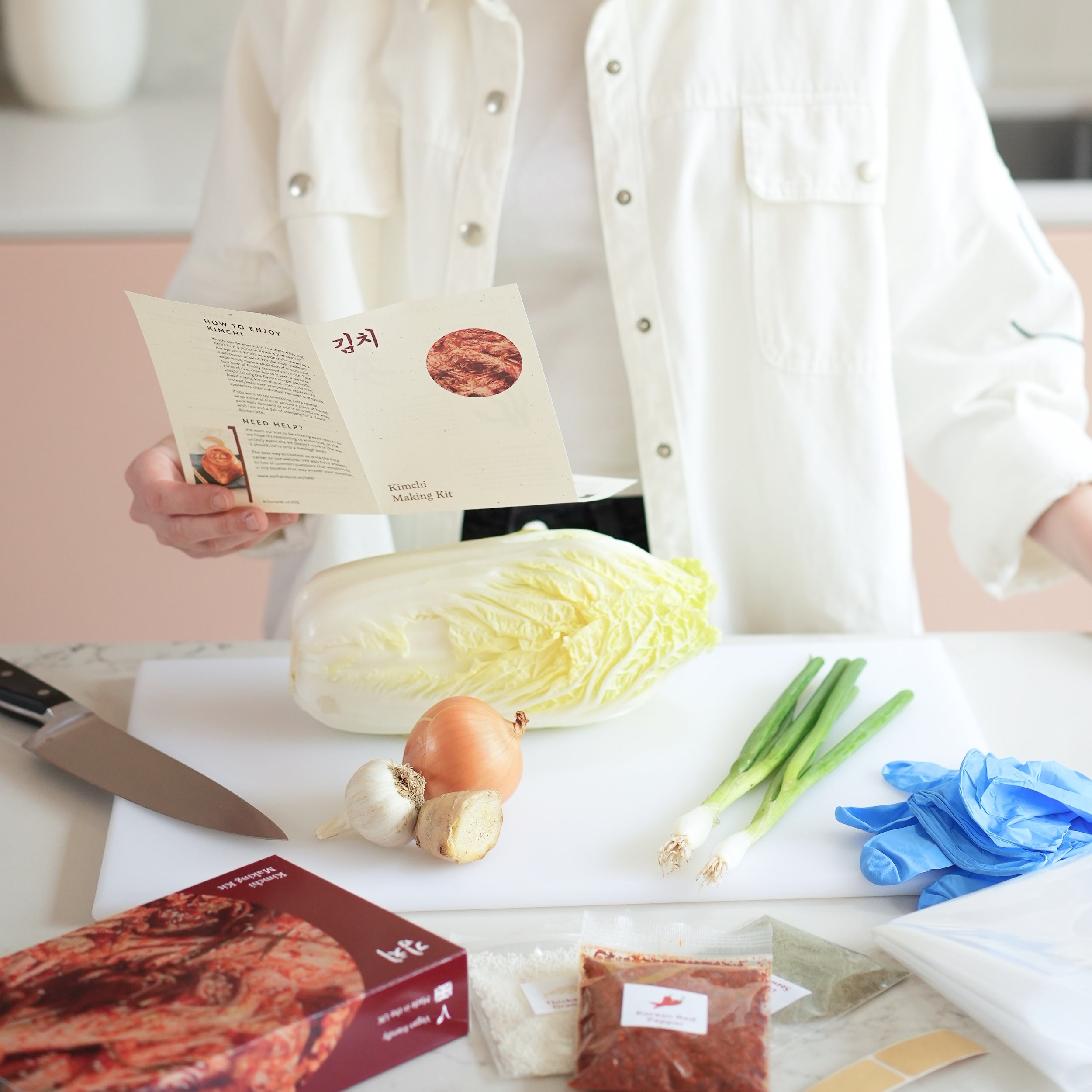Kimchi making kit by OurHands – natural ingredients and fermentation jar
